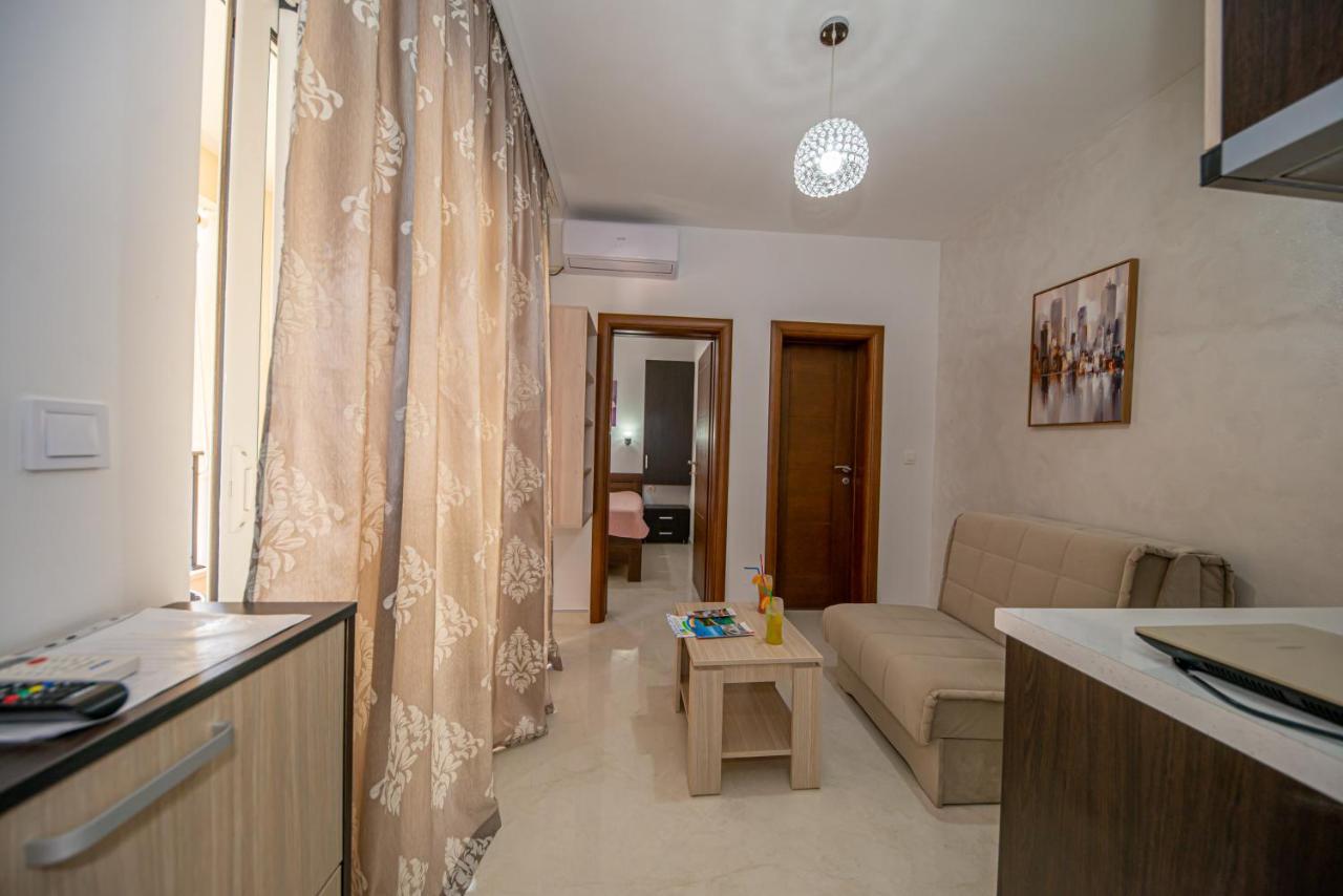 Kristal Apartmani Čanj Exteriör bild