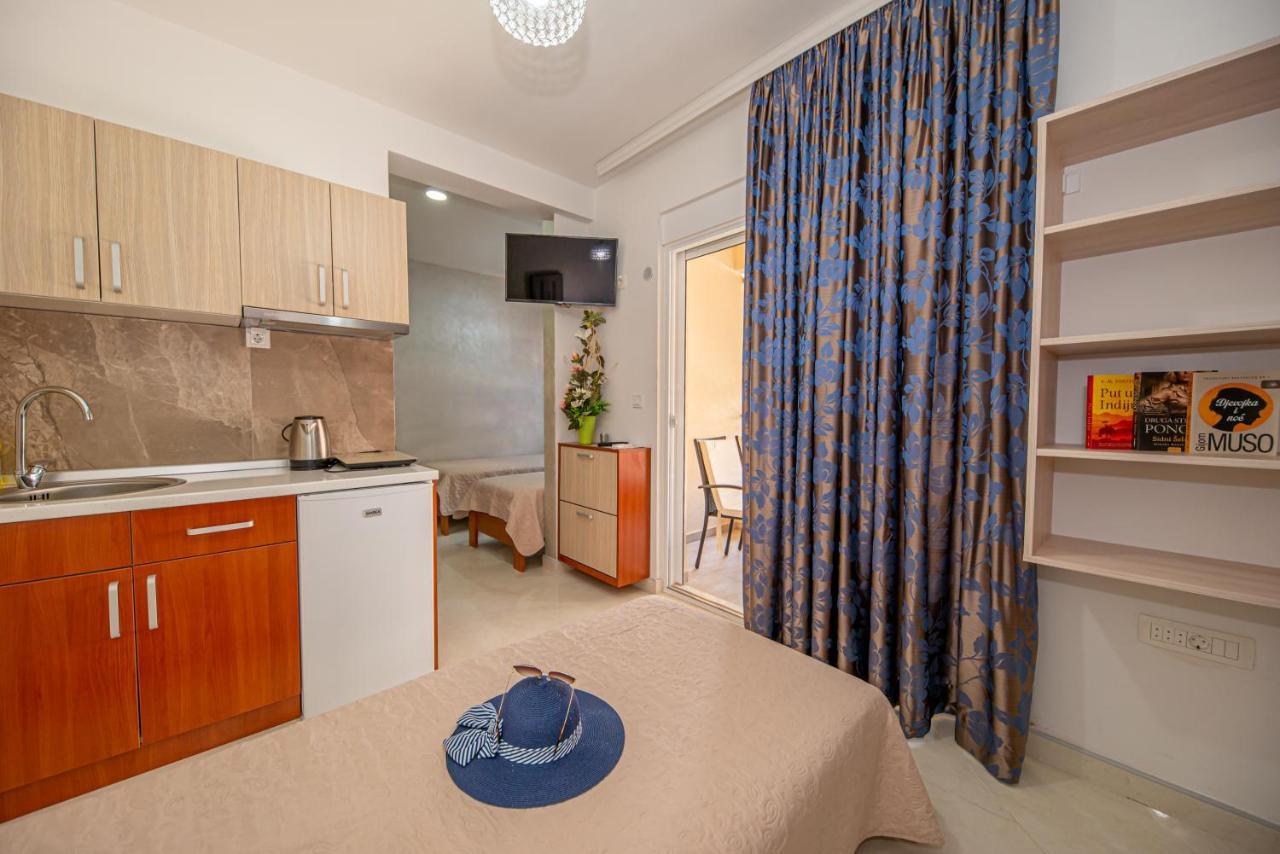 Kristal Apartmani Čanj Exteriör bild