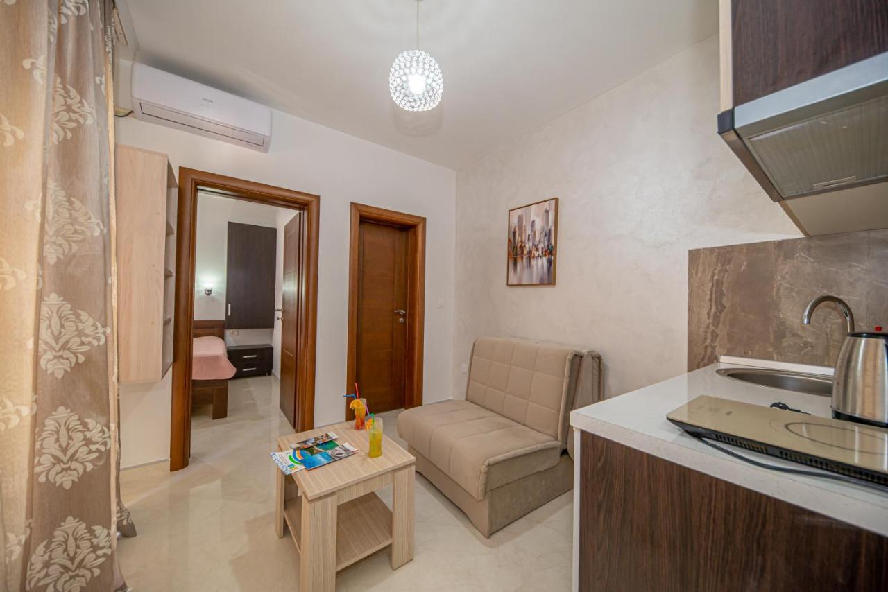 Kristal Apartmani Čanj Exteriör bild