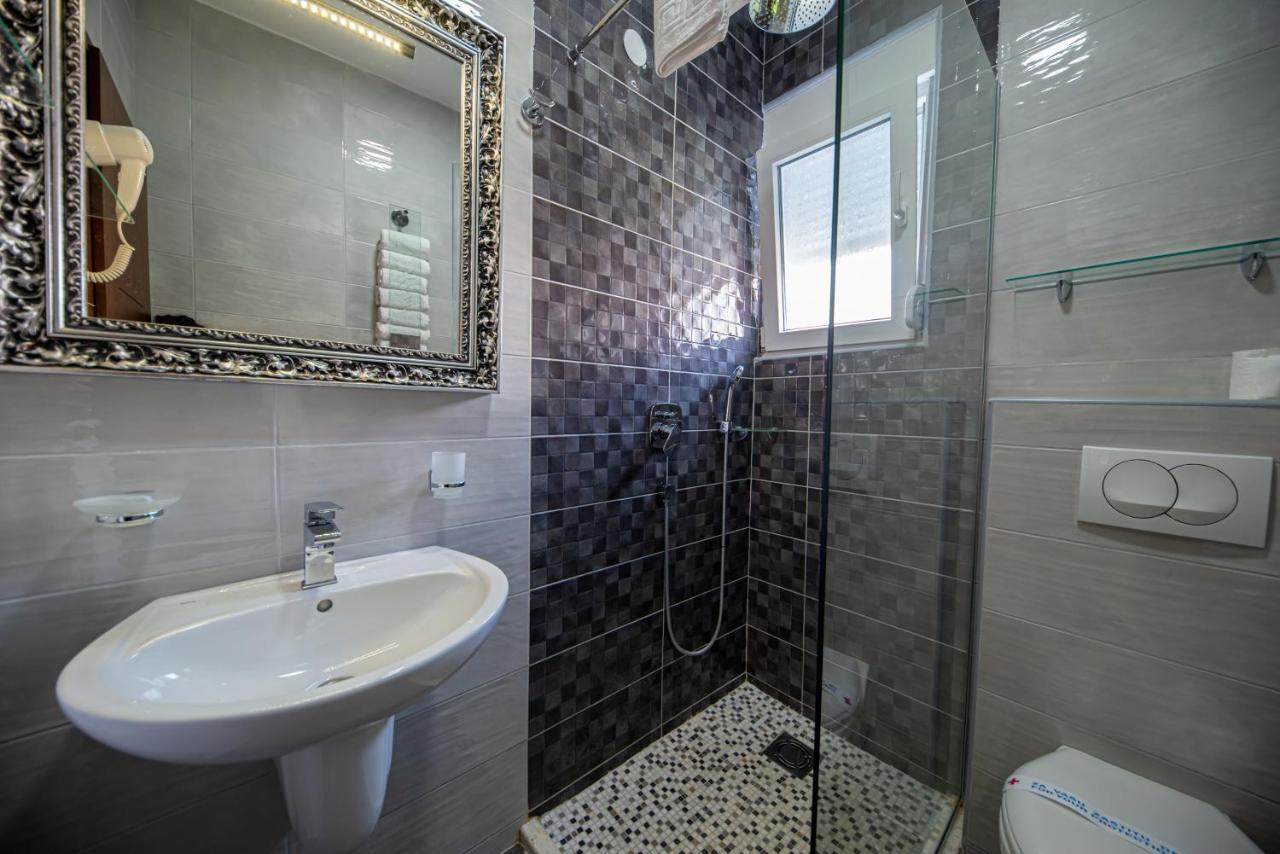Kristal Apartmani Čanj Exteriör bild