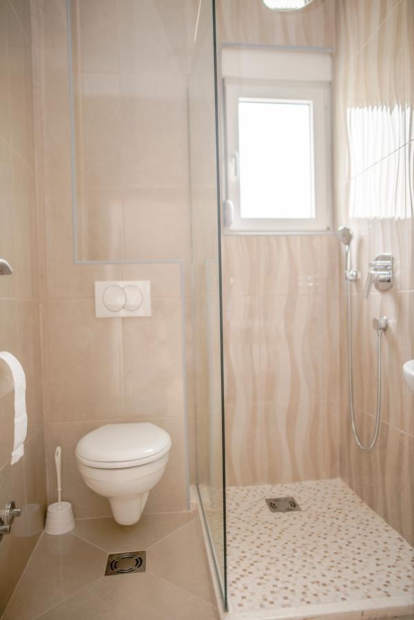 Kristal Apartmani Čanj Exteriör bild